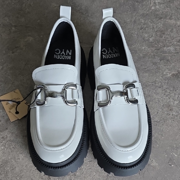 Madden Nyc Shoes - (J46) White and Black Platform Shoes with Chunky Sole Womans Shoes 7.5